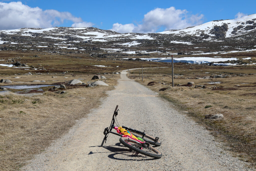cycling the kosciuszko summit trail to Rawson Pass